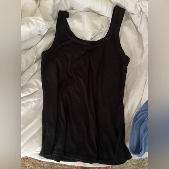 Black Ribbed Tank Top Size Large - Picture 3 of 3